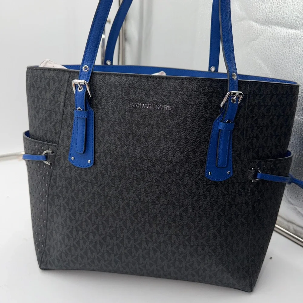 Michael Kors Voyager EW Tote Bag Black Grey Signature Logo Blue Trim - Picture 7 of 15